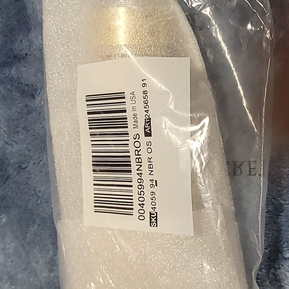 Victoria's secret bali coconut palm body lotion LIMITED EDITION - Picture 3 of 5